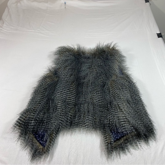 Buttons Black Fur Striped Vest Grey Faux Fur Womens Swings Style Size Sm… - Picture 8 of 10